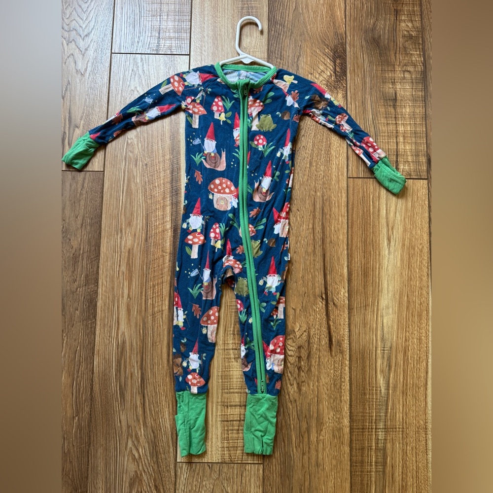 Little Sleepies Forest Gnomes zippy pajamas 12-18 months